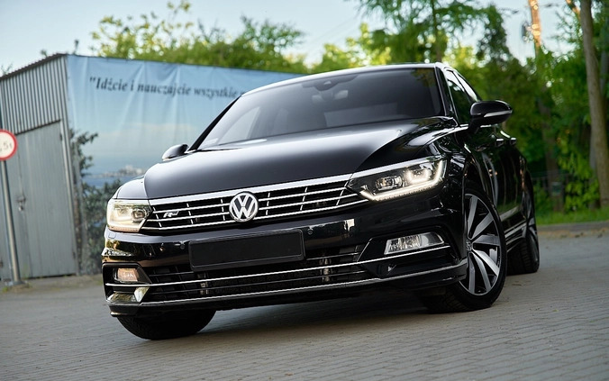 Volkswagen Passat cena 79800 przebieg: 171400, rok produkcji 2019 z Suchowola małe 742